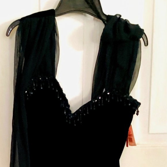 Vintage black velvet mini dress NWT size 7 with chiffon  beaded - Picture 1 of 13
